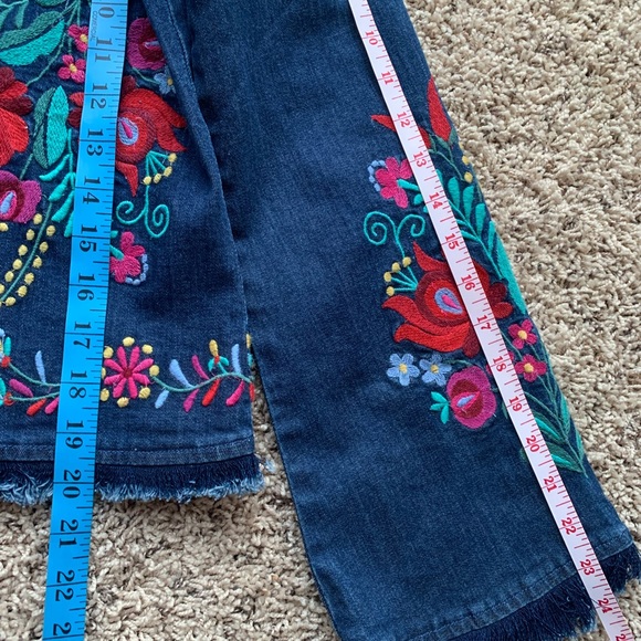 AVANI DEL AMOUR EMBROIDERED JEAN JACKET NWT Flowers Fringed Flared Sleeves SZ S - Picture 11 of 12